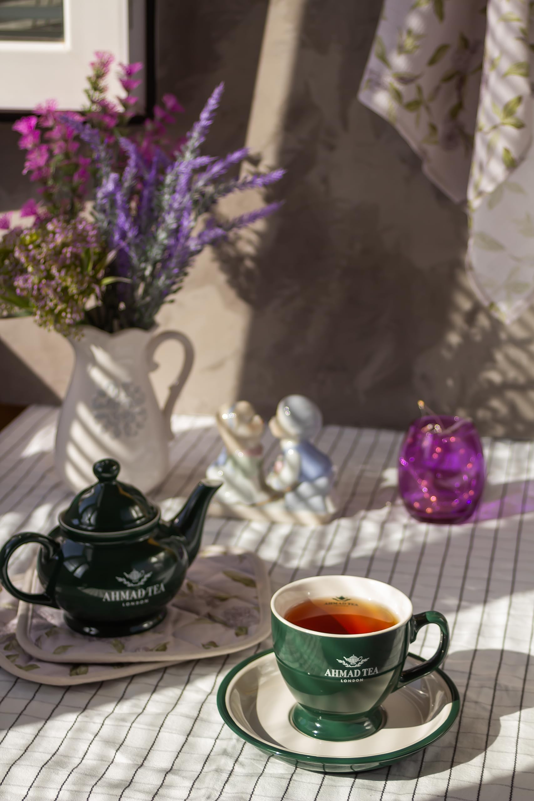 Ahmad Tea Caddy Gift Tin, English Scene, Earl Grey, 100 Gram - Image 4